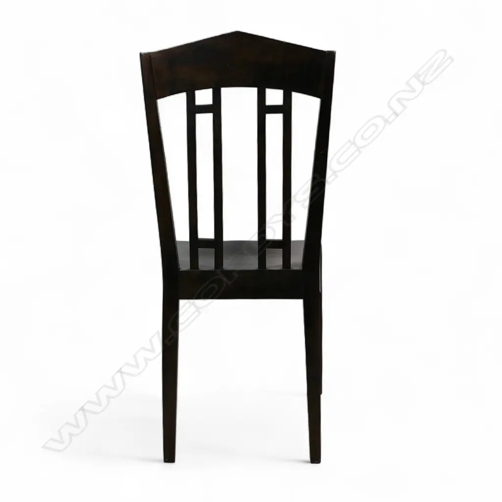 A c.1926. Roy Lipponcott rimu chair, Image 1++
